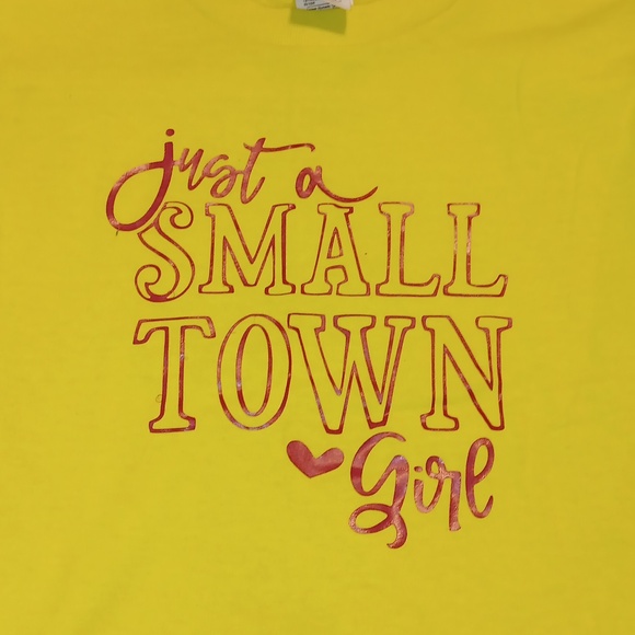 Just a small town girl yellow and pink short sleeve tshirt yellow pink size 6T - Picture 2 of 3